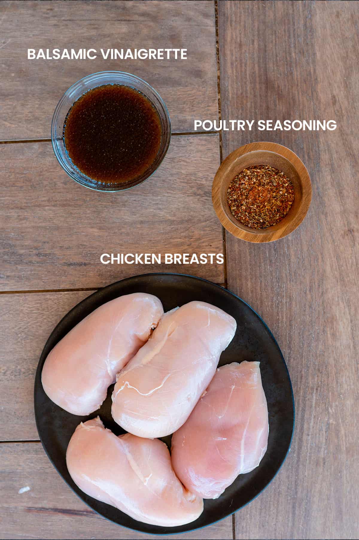 Ninja Grilled Chicken Breasts ingredients: chicken breasts, balsamic vinaigrette, poultry seasoning.