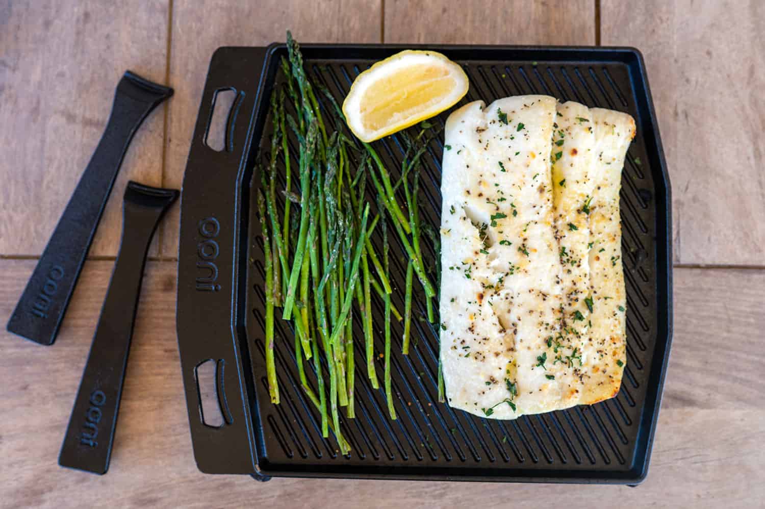 halibut and asparagus on Ooni Grizzler pan.