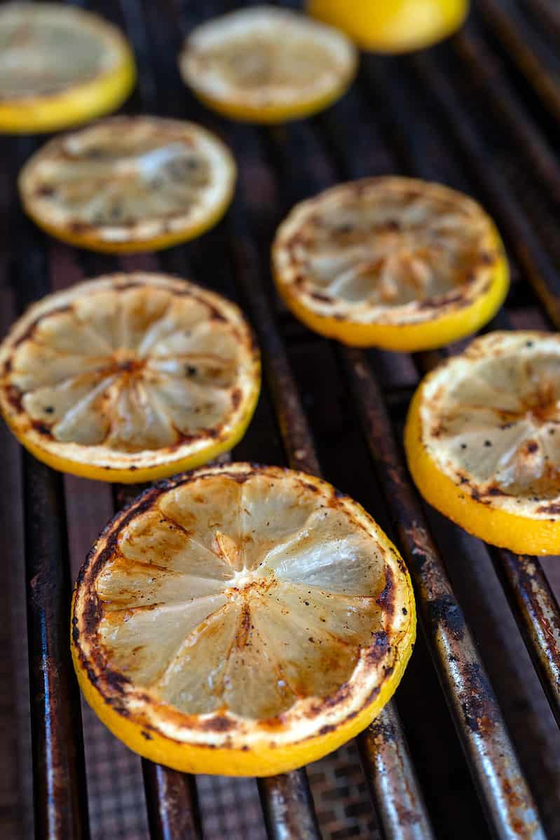 Grilling lemon slices.