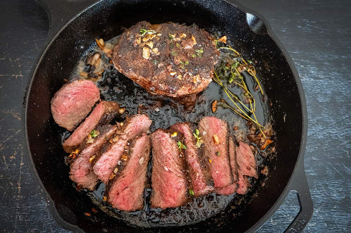 Complete Guide to Cooking Steak with Cast Iron Skillet