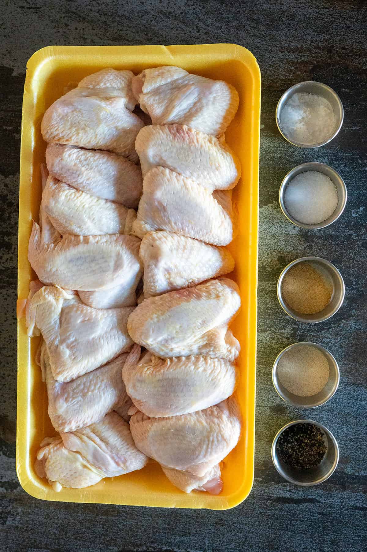 Ingredients for crispy chicken wings with baking powder.