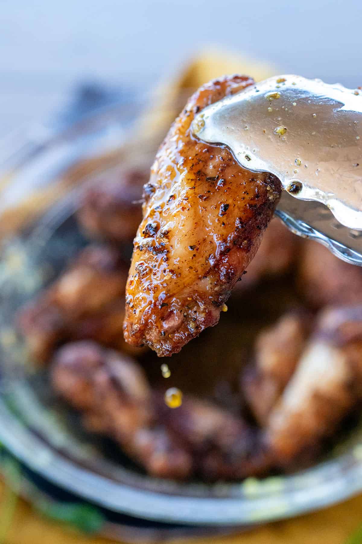Grilled Dry Rub Lemon Pepper Chicken Wings