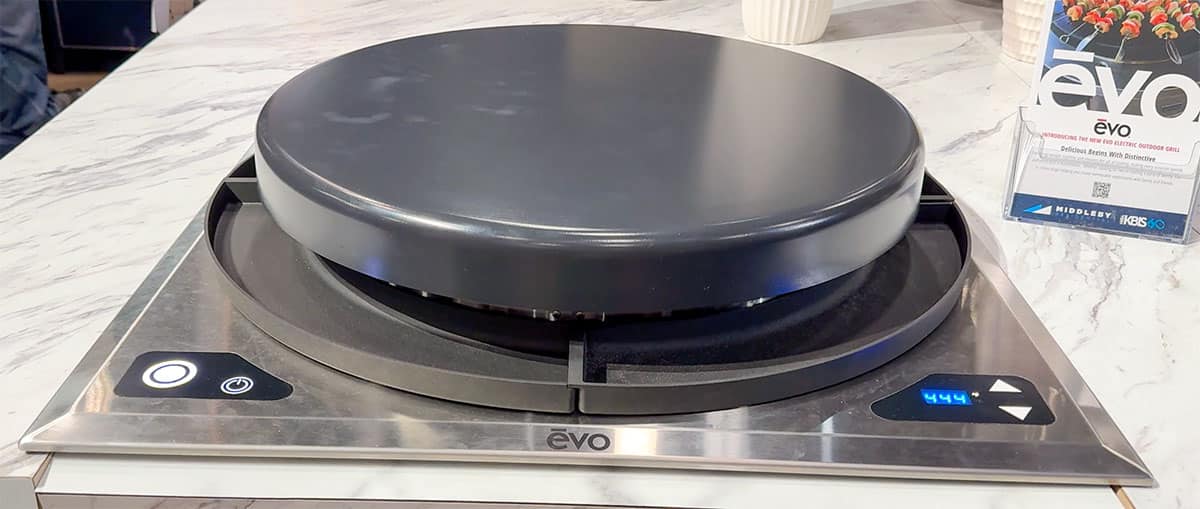 EVO Centre electric griddle prototype on display at KBIS 2024.