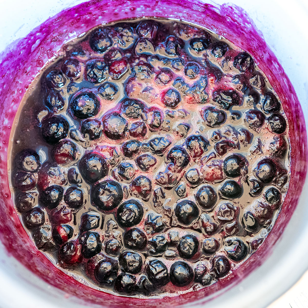 Maple Blueberry Syrup (Ready in 10 Minutes)